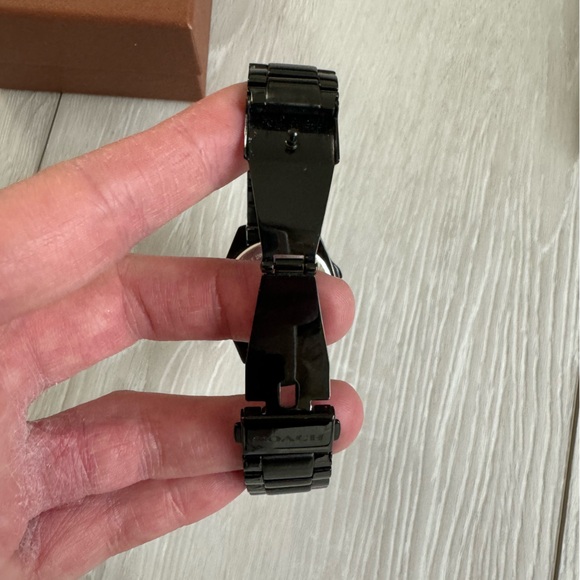 Coach watch - Picture 6 of 16